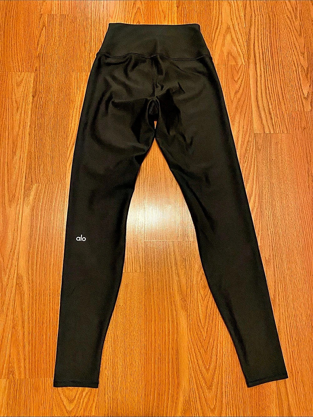 Alo Yoga Airlift Black Leggings Full Length Size Small in EUC!